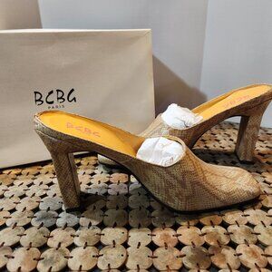 BCBG Aileen Snake Print Slip On Mules Heel Shoes 7.5 Square Toe